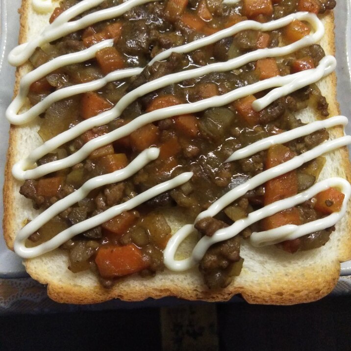 カレーマヨのトースト